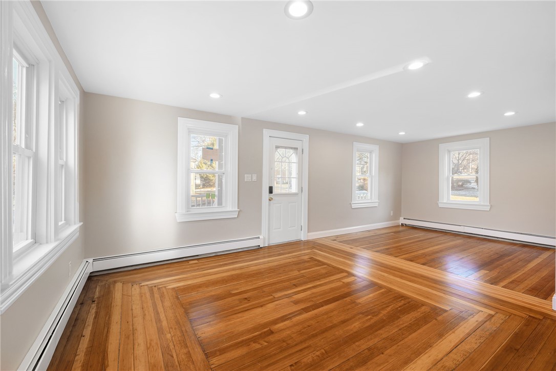 94 Kay Street Cumberland, RI 02864 - Photo 8 of 46