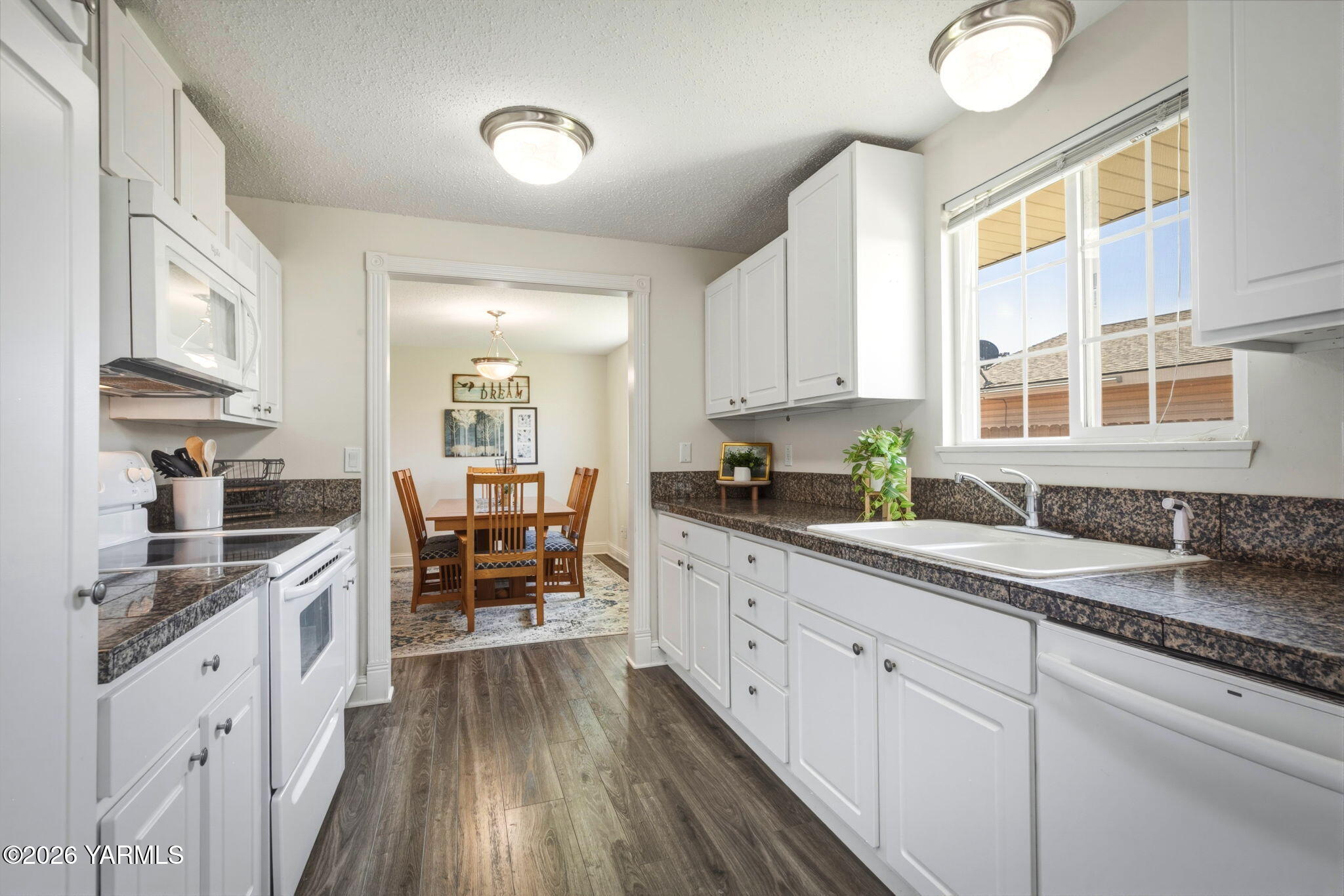 3606 Clinton Way Yakima, WA 98902 - Photo 15 of 30 Gally Kitchen/ Formal Dining