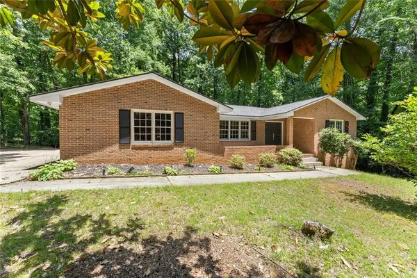 $600,000 | 20 Pine Lake Drive, Cumming, GA 30040