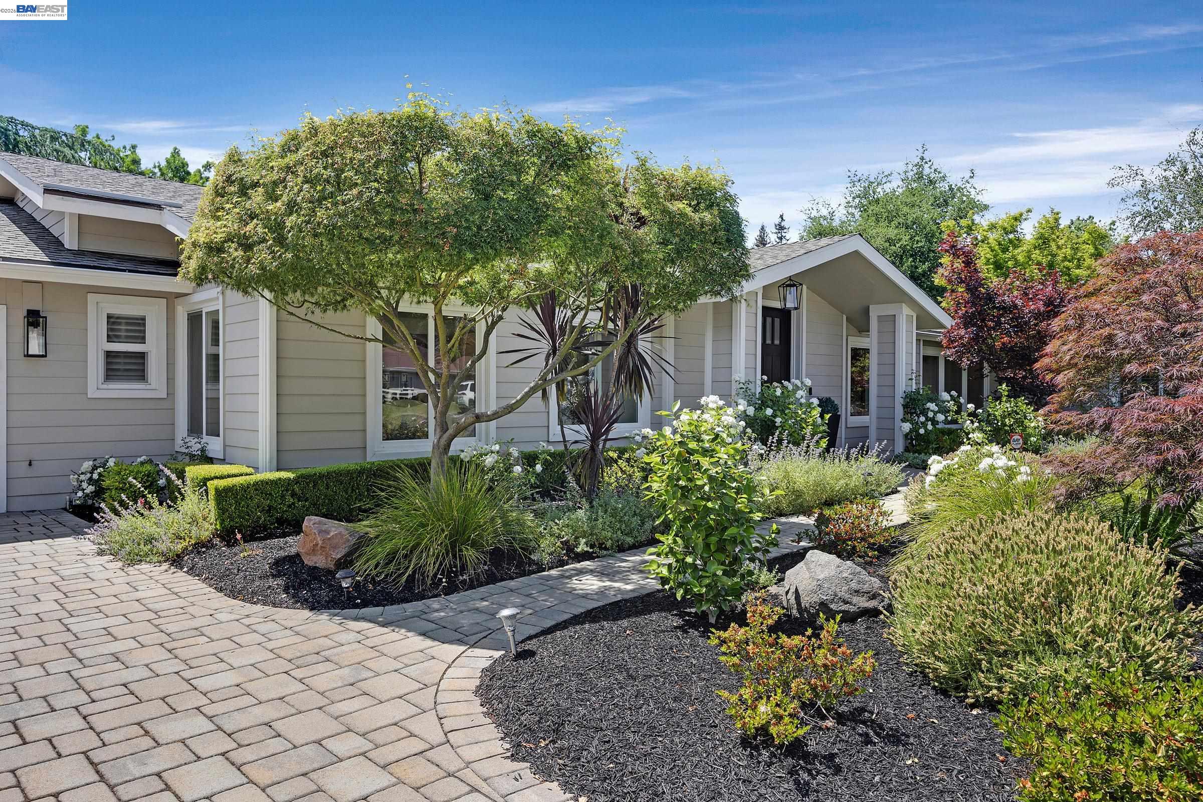 3144 Roundhill Road Alamo, CA 94507 - Photo 3 of 60