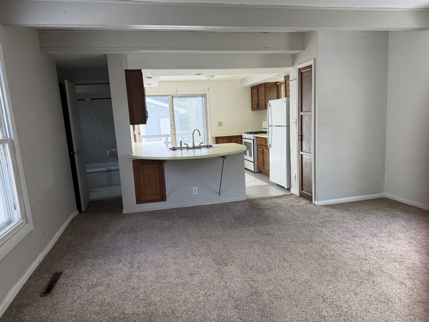 508 West Grove Street Bloomington, IL 61701 - Photo 5 of 29