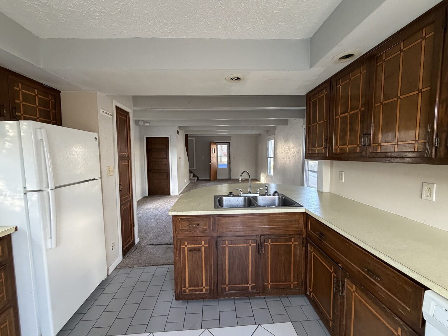 508 West Grove Street Bloomington, IL 61701 - Photo 6 of 29