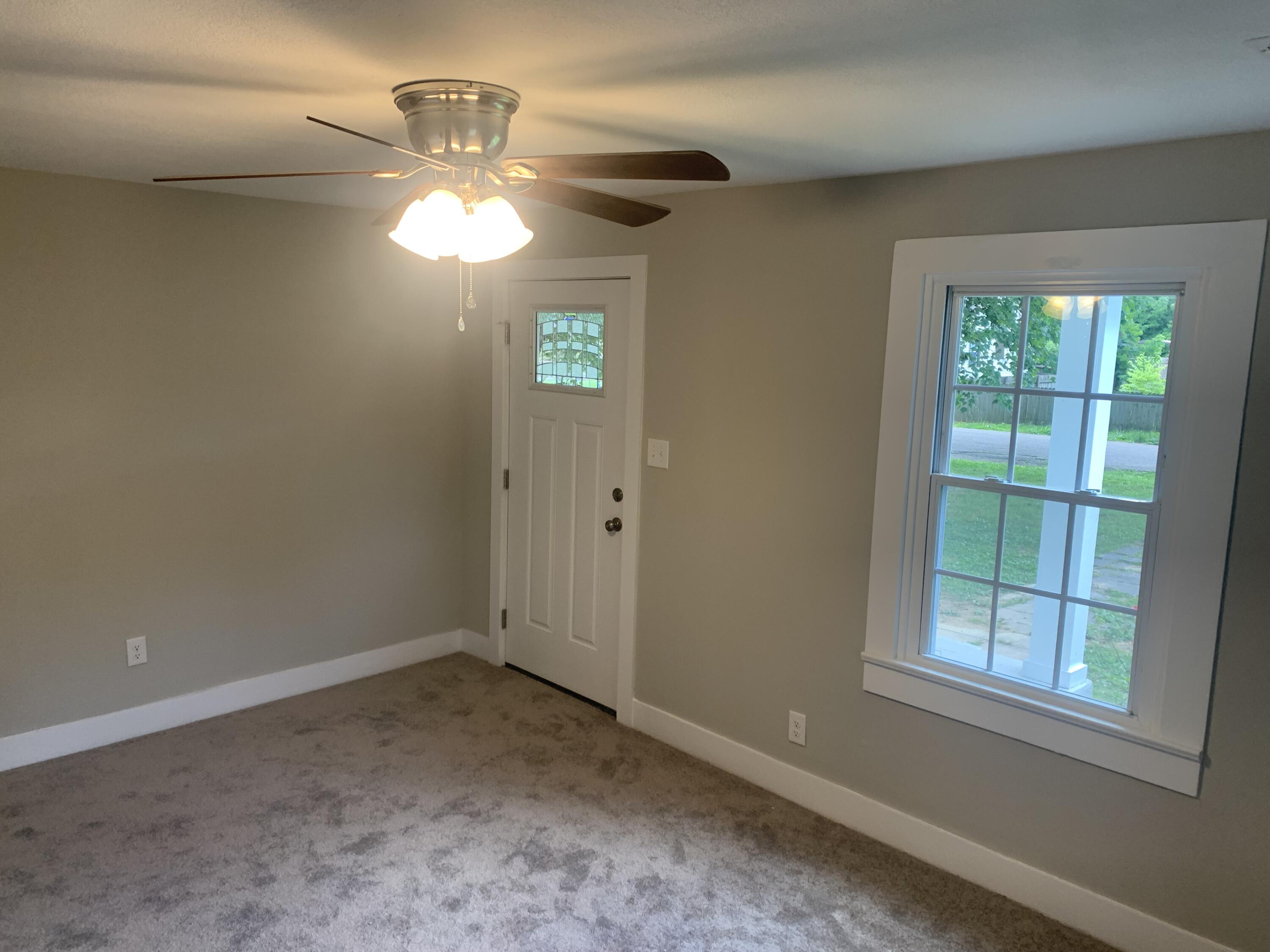 2515 Croydon Road Northwest Knoxville, TN 37921 - Photo 3 of 23 3