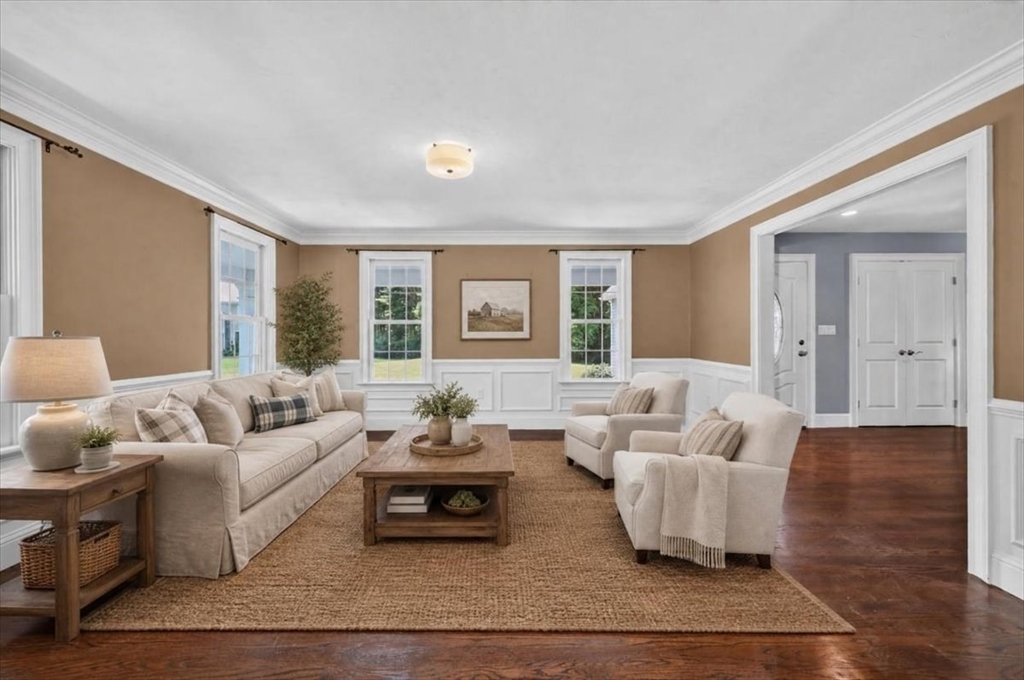 11 Jutila Farm Path Hanover, MA 02339 - Photo 5 of 38