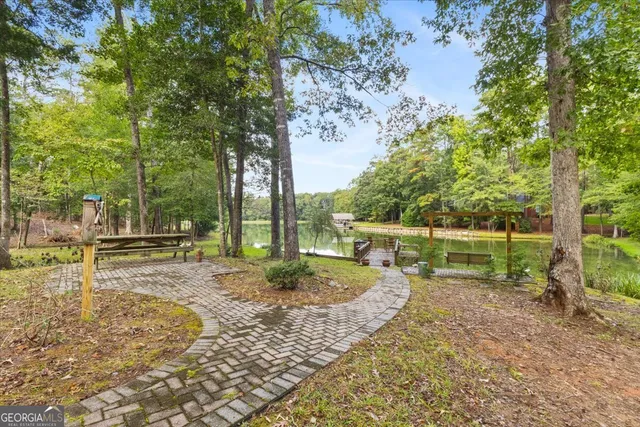 $895,500 | 383 Evergreen Road, Dublin, GA 31021