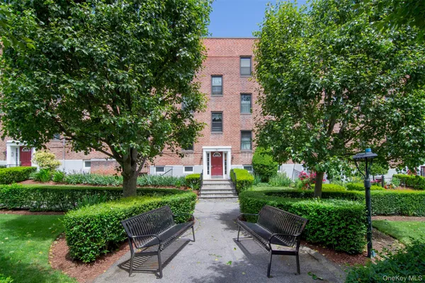 $325,000 | 14 South Broadway, Unit 111A, Irvington, NY 10533