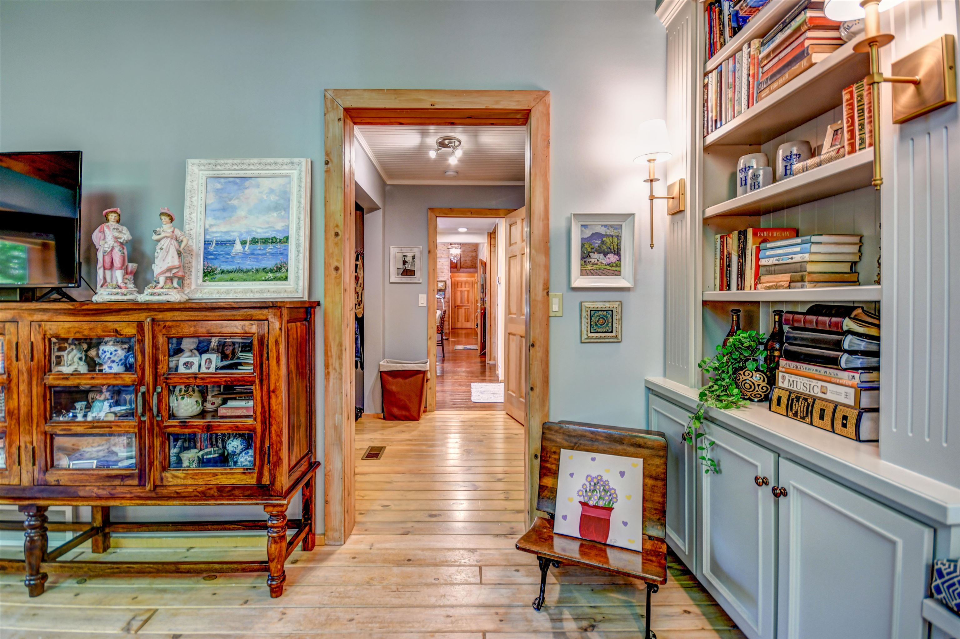 16895 Legacy Road Traverse City, MI 49686 - Photo 13 of 47 1901331-12.JPG