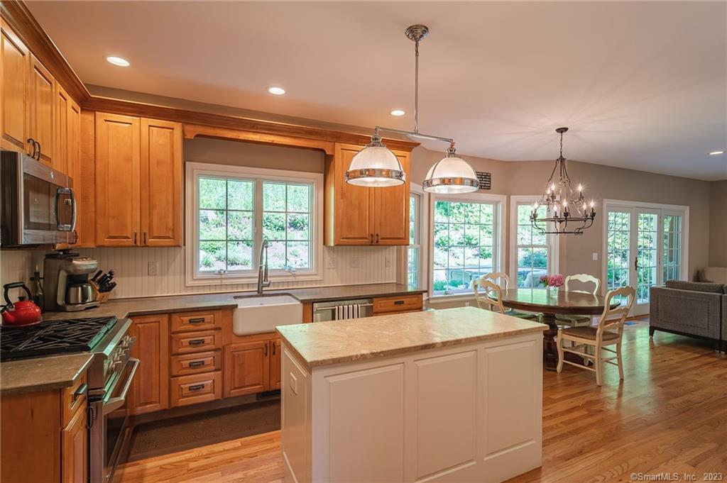 260 White Deer Rocks Road Woodbury, CT 06798 - Photo 27 of 40