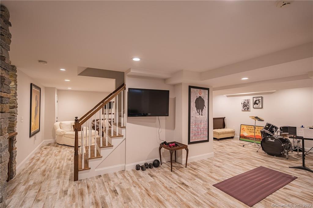 260 White Deer Rocks Road Woodbury, CT 06798 - Photo 38 of 40