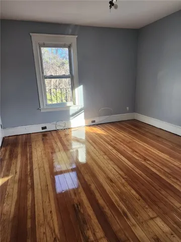 $1,650 | 337 Dulude Avenue, Unit 2R, Woonsocket, RI 02895