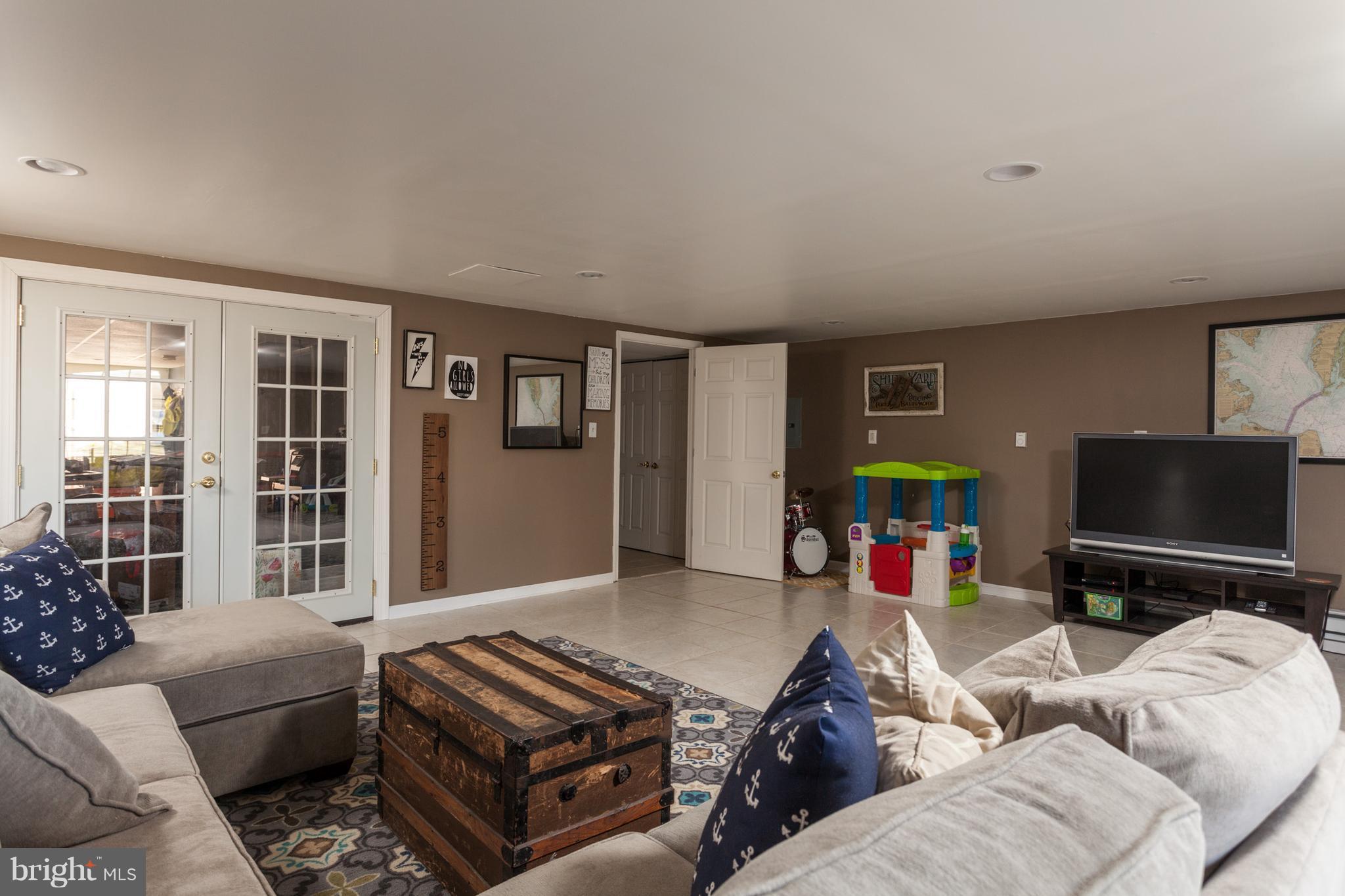 721 Seneca Garden Road Baltimore, MD 21220 - Photo 29 of 30 Family Room