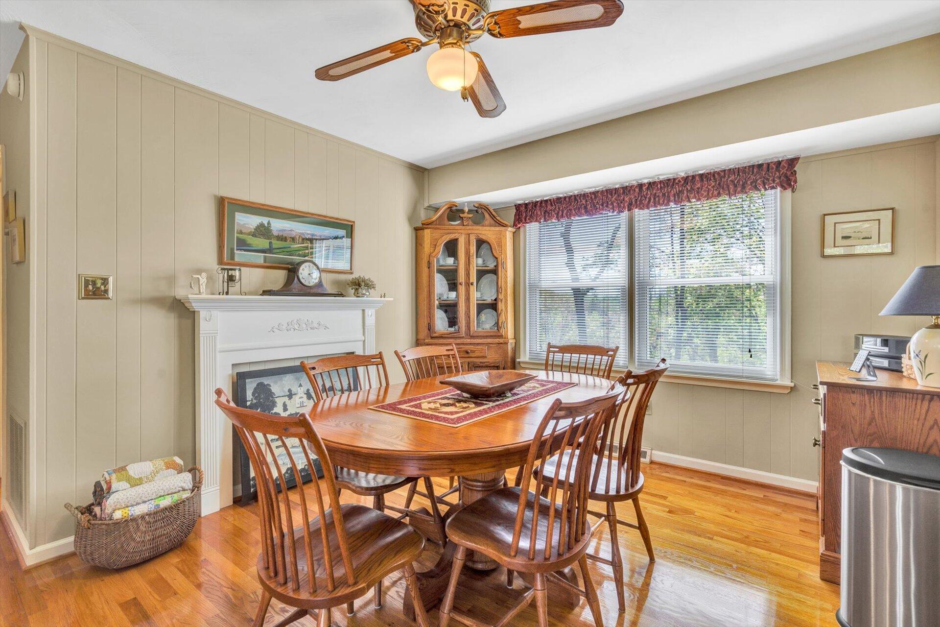 807 Mason Road Vinton, VA 24179 - Photo 11 of 29 11-041620210087