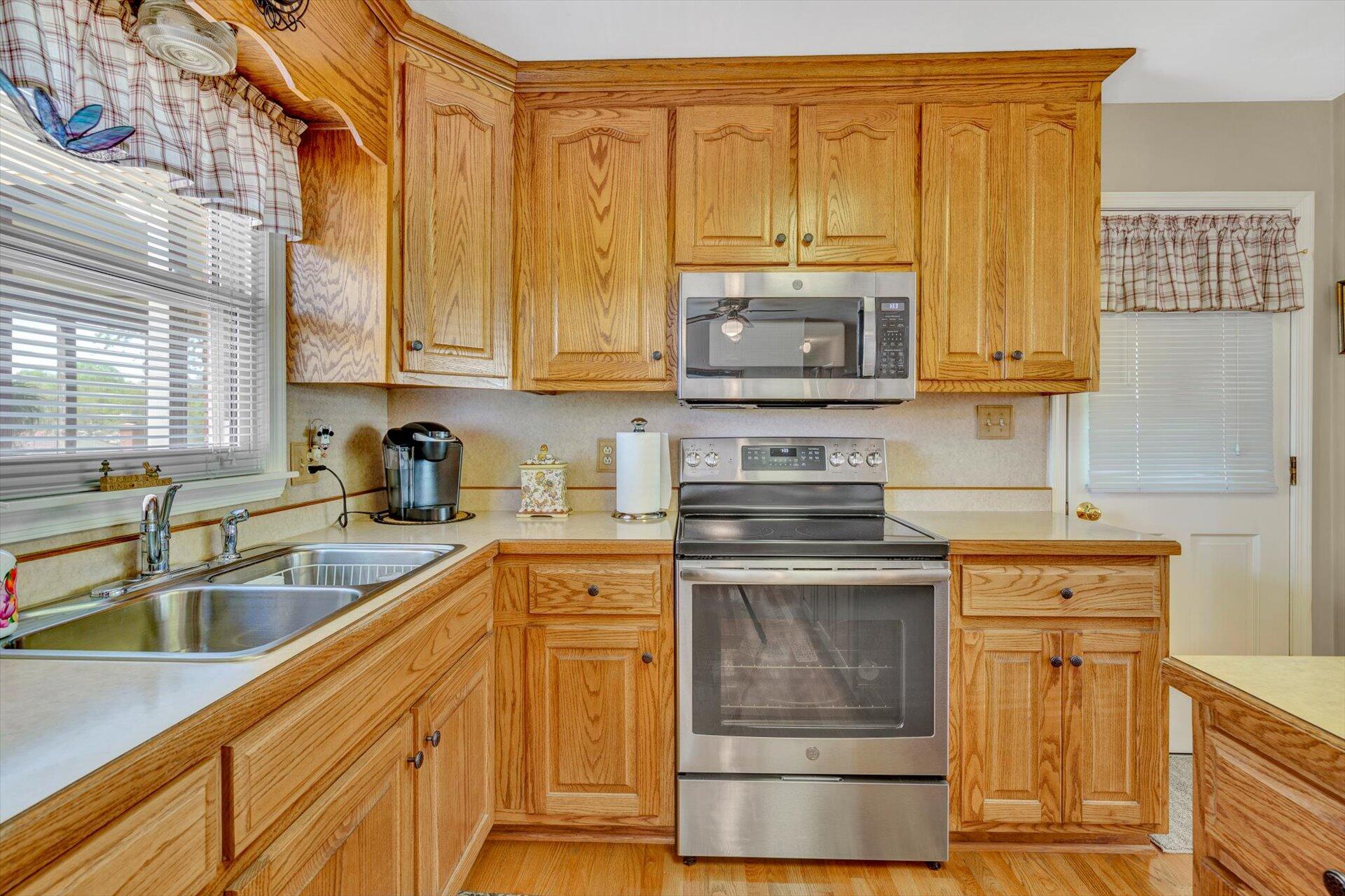 807 Mason Road Vinton, VA 24179 - Photo 10 of 29 10-041620210085