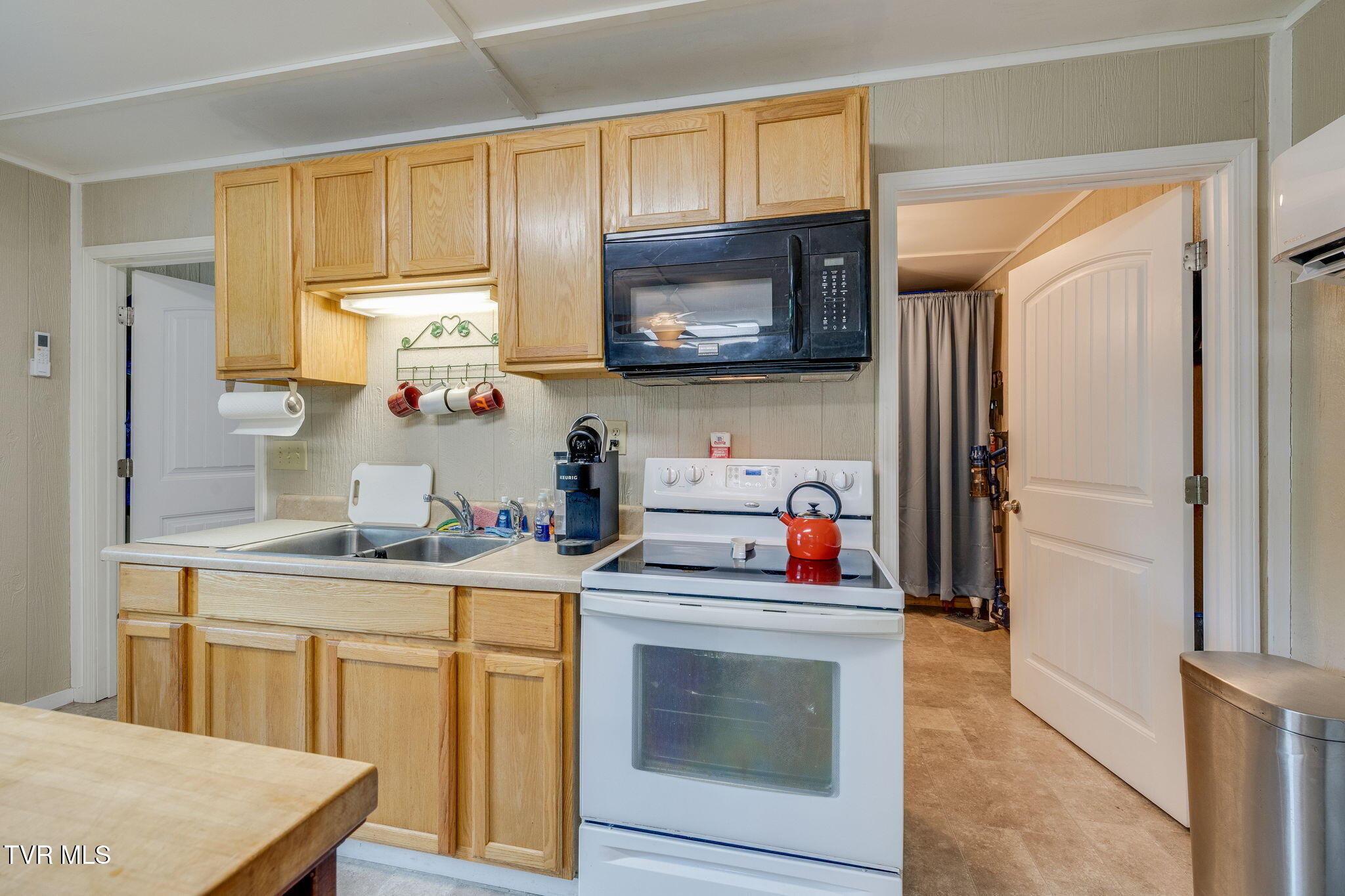 10262 Horton Ford Road Eidson, TN 37731 - Photo 15 of 44 013