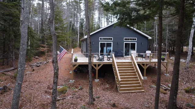$499,000 | 327 White Point Estates Road, Lincoln, ME 04457