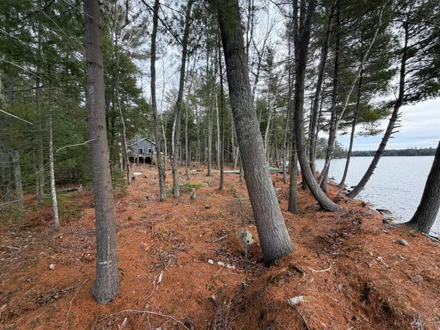 $499,000 | 327 White Point Estates Road, Lincoln, ME 04457