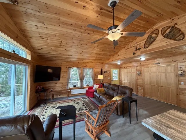 $499,000 | 327 White Point Estates Road, Lincoln, ME 04457