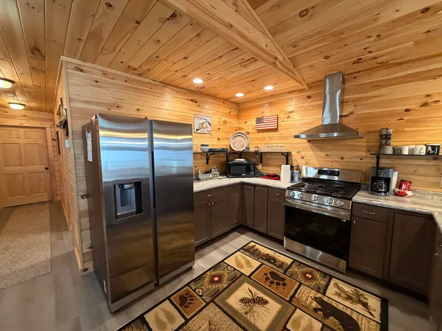 $499,000 | 327 White Point Estates Road, Lincoln, ME 04457