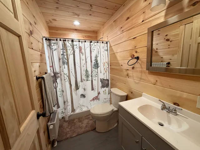 $499,000 | 327 White Point Estates Road, Lincoln, ME 04457