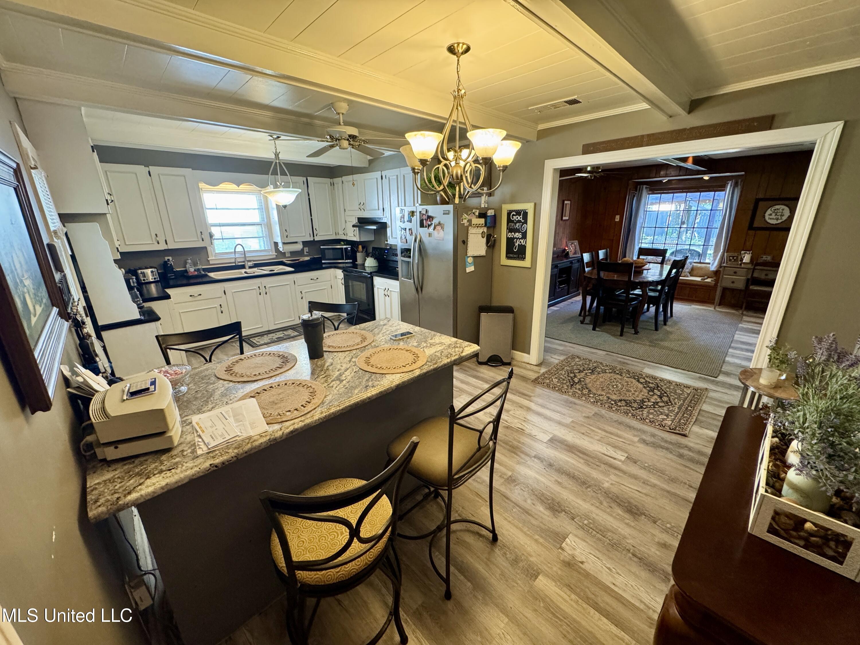 1009 Harvard Street Cleveland, MS 38732 - Photo 2 of 22 IMG_3632