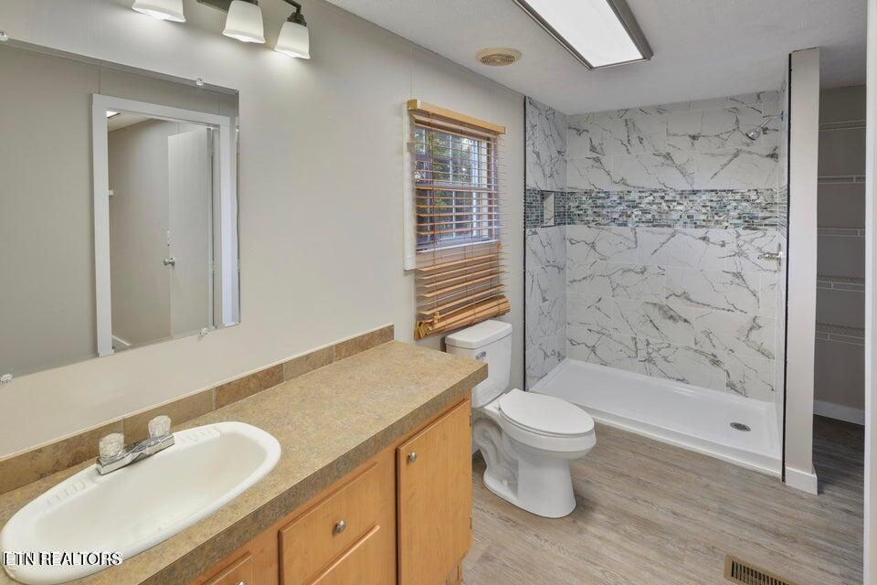 4405 Greeley Ford Road Knoxville, TN 37920 - Photo 13 of 25 20241016020511928217000000-o