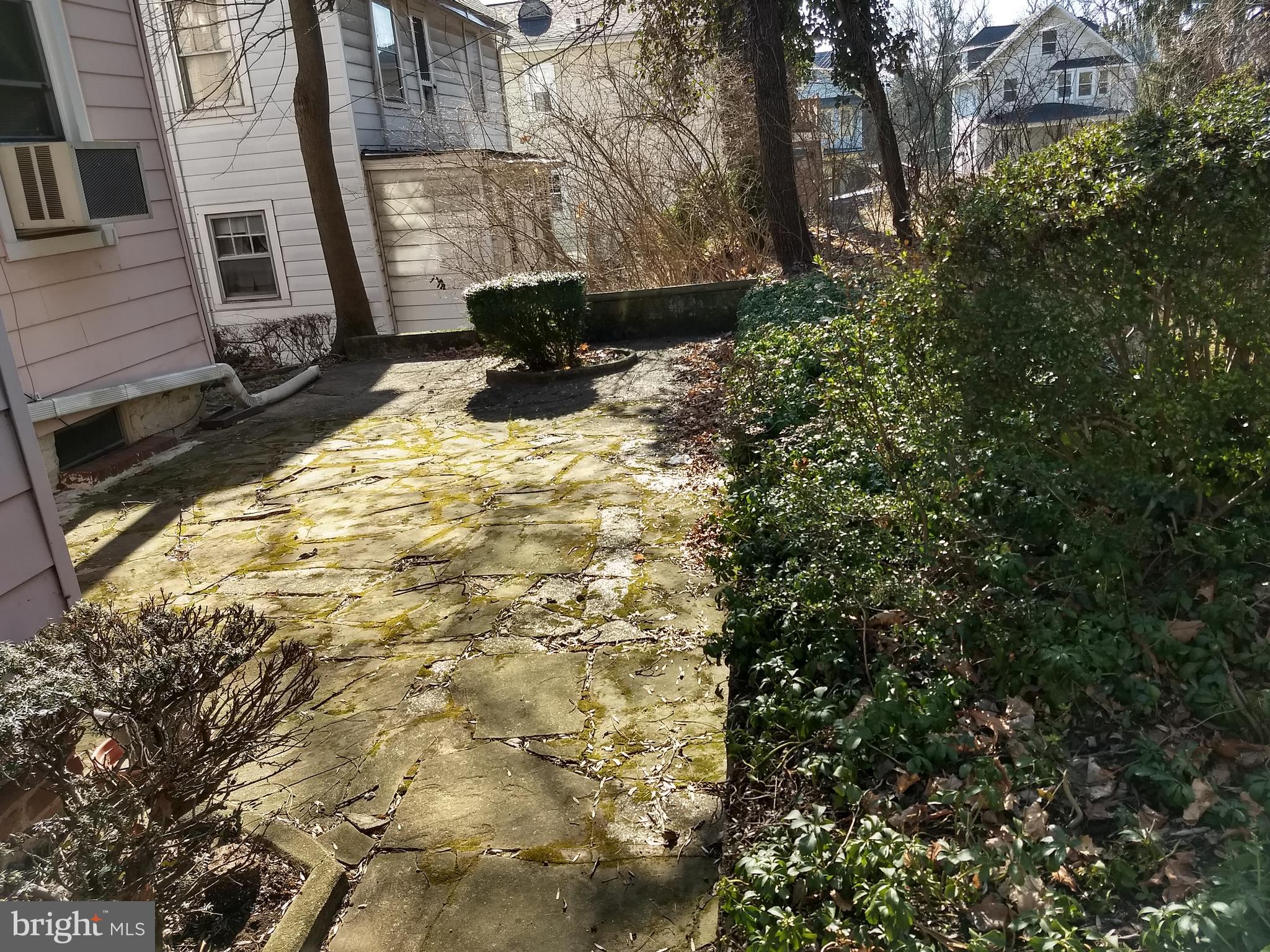 1904 Chelsea Road Baltimore, MD 21216 - Photo 17 of 18 Rear garden