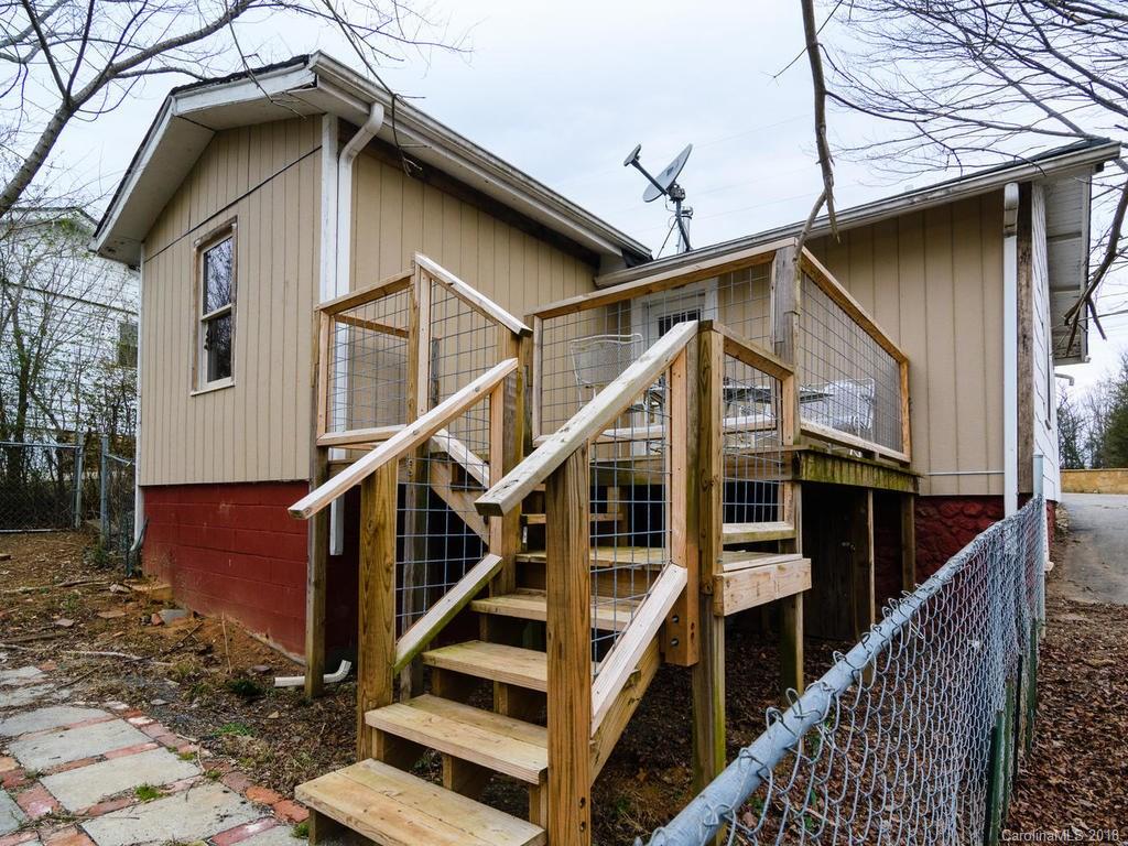 538 Deaverview Road, Unit B Asheville, NC 28806 - Photo 1 of 20 Gallery Image 1