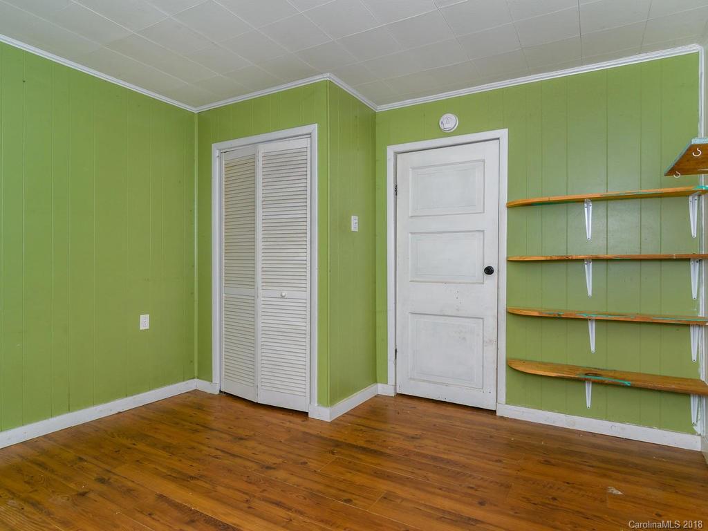 538 Deaverview Road, Unit B Asheville, NC 28806 - Photo 11 of 20 Gallery Image 11