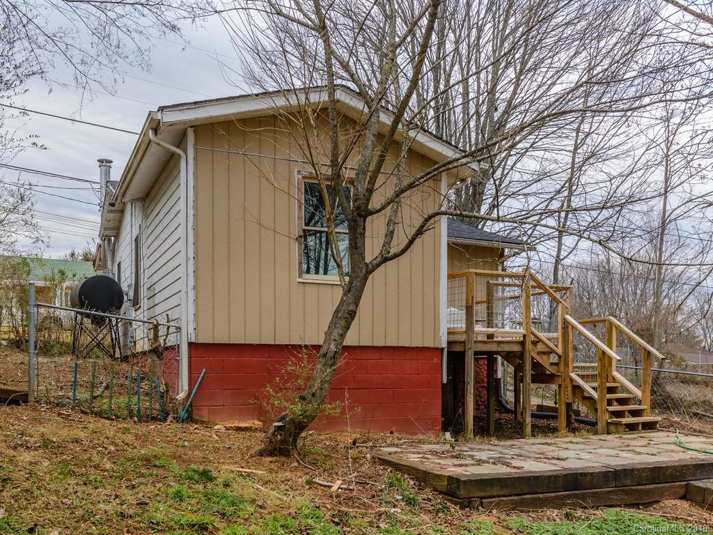 538 Deaverview Road, Unit B Asheville, NC 28806 - Photo 18 of 20 Gallery Image 18