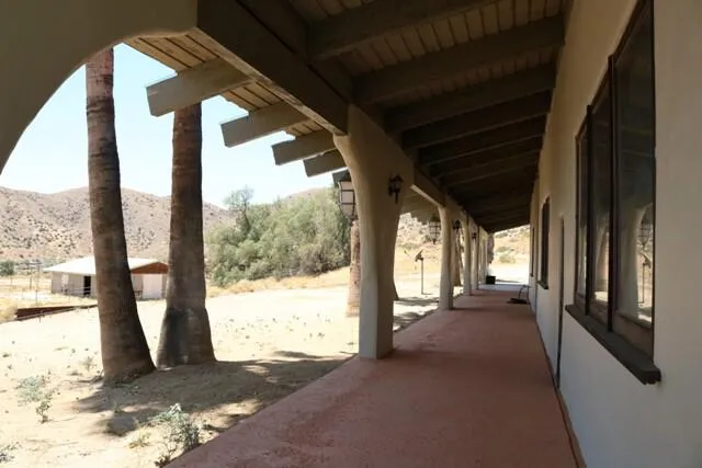 a view of a large window with an outdoor space