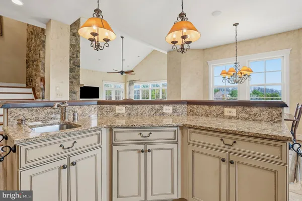 $2,350,000 | 6821 Koandah Gardens, Highland, MD 20777