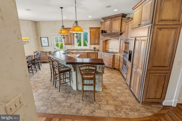 $2,350,000 | 6821 Koandah Gardens, Highland, MD 20777