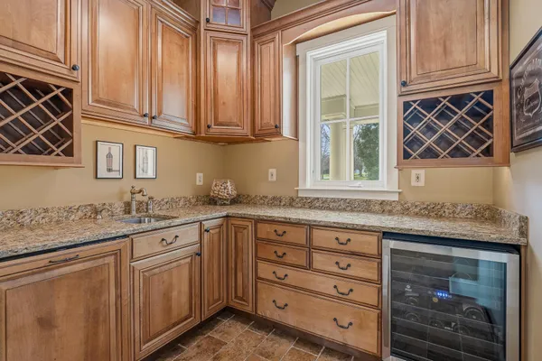 $2,350,000 | 6821 Koandah Gardens, Highland, MD 20777