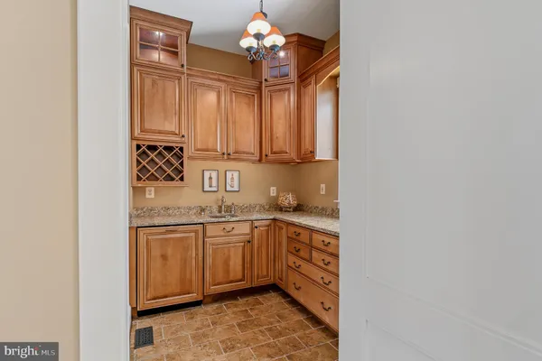 $2,350,000 | 6821 Koandah Gardens, Highland, MD 20777