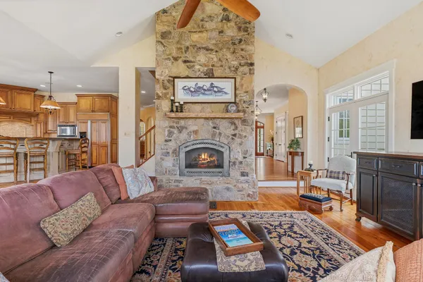 $2,350,000 | 6821 Koandah Gardens, Highland, MD 20777