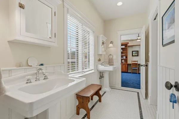 $2,350,000 | 6821 Koandah Gardens, Highland, MD 20777