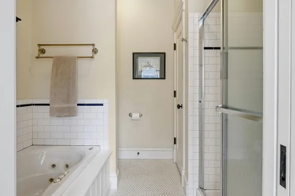 $2,350,000 | 6821 Koandah Gardens, Highland, MD 20777