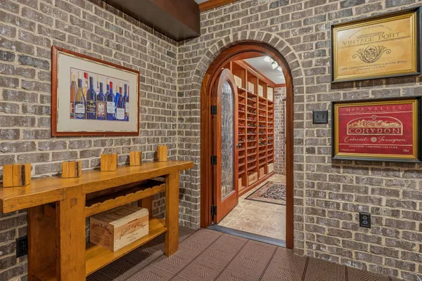 $2,350,000 | 6821 Koandah Gardens, Highland, MD 20777