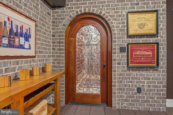 $2,350,000 | 6821 Koandah Gardens, Highland, MD 20777