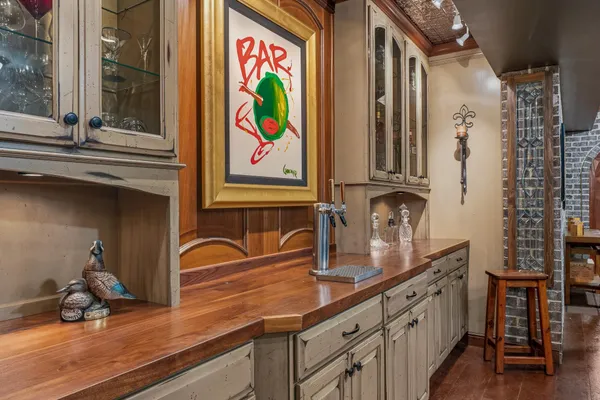 $2,350,000 | 6821 Koandah Gardens, Highland, MD 20777