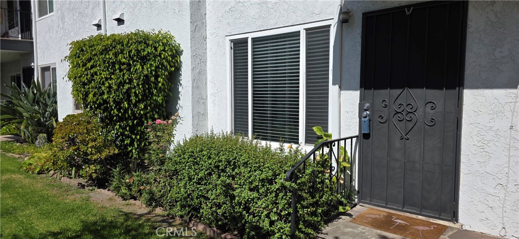 1057 East Appleton Street Long Beach, CA 90802 - Photo 3 of 17