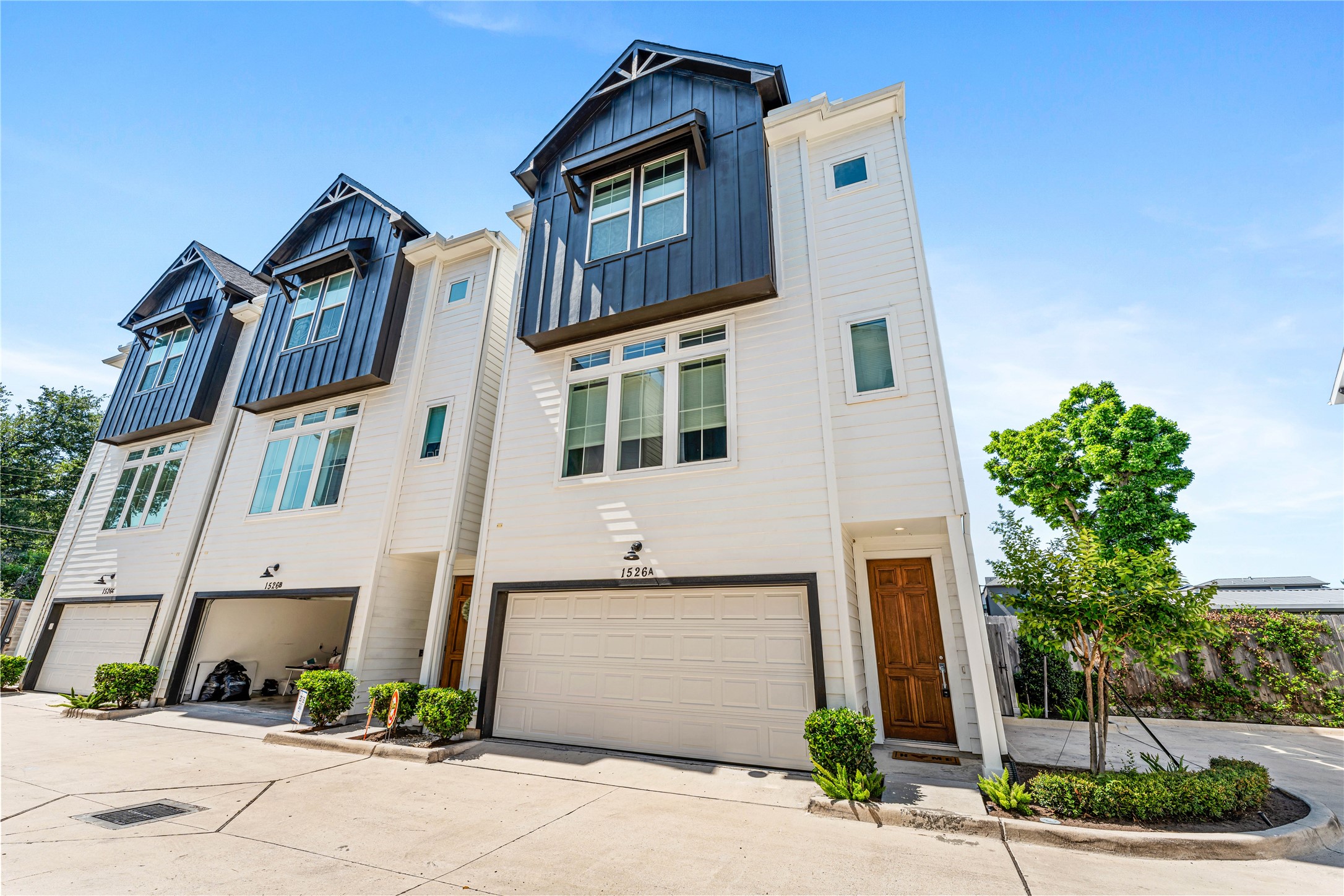 1526 Ojeman Road, Unit A Houston, TX 77055 - Photo 2 of 28