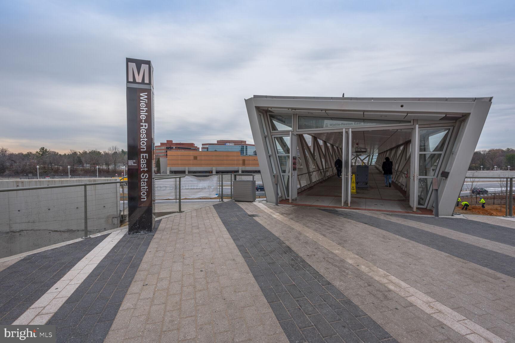 1407 Northgate Square, Unit 7/2C Reston, VA 20190 - Photo 21 of 47 Community