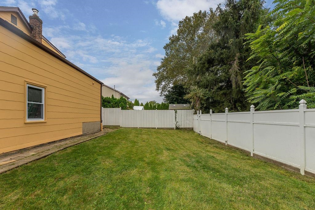 1072 Sayre Road South Union, NJ 07083 - Photo 29 of 31 a view of backyard with green space
