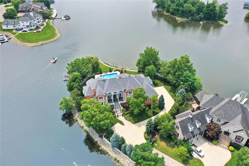 10091 Chesapeake Drive Fishers, IN 46055 - Photo 7 of 20