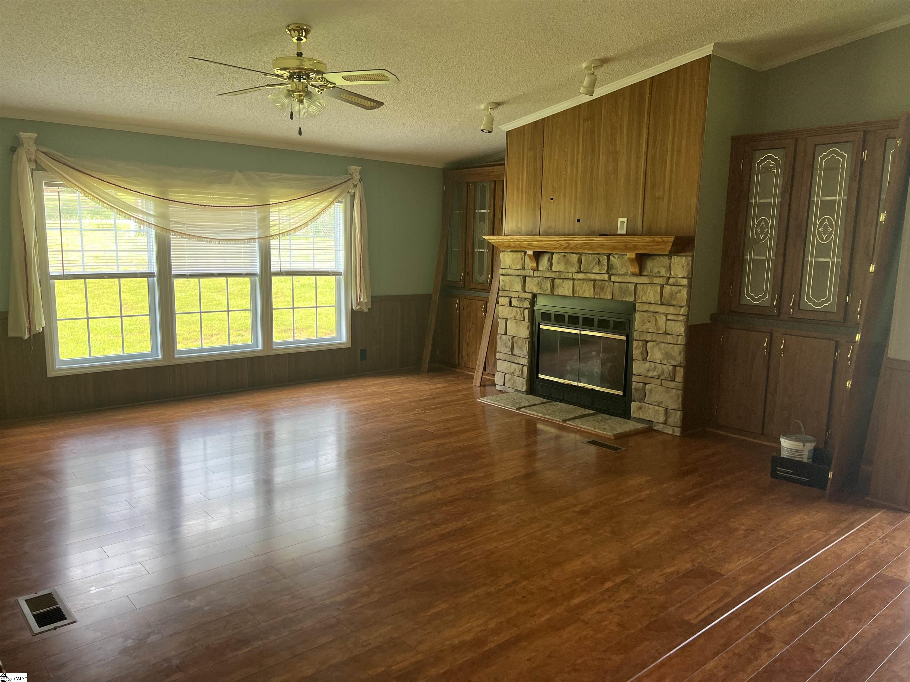 215 Maxie Avenue Greenville, SC 29611 - Photo 8 of 22