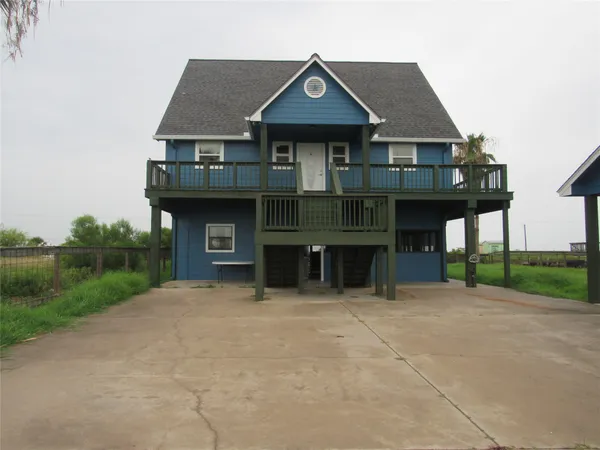 $495,000 | 1915 County Road 299, Sargent, TX 77414