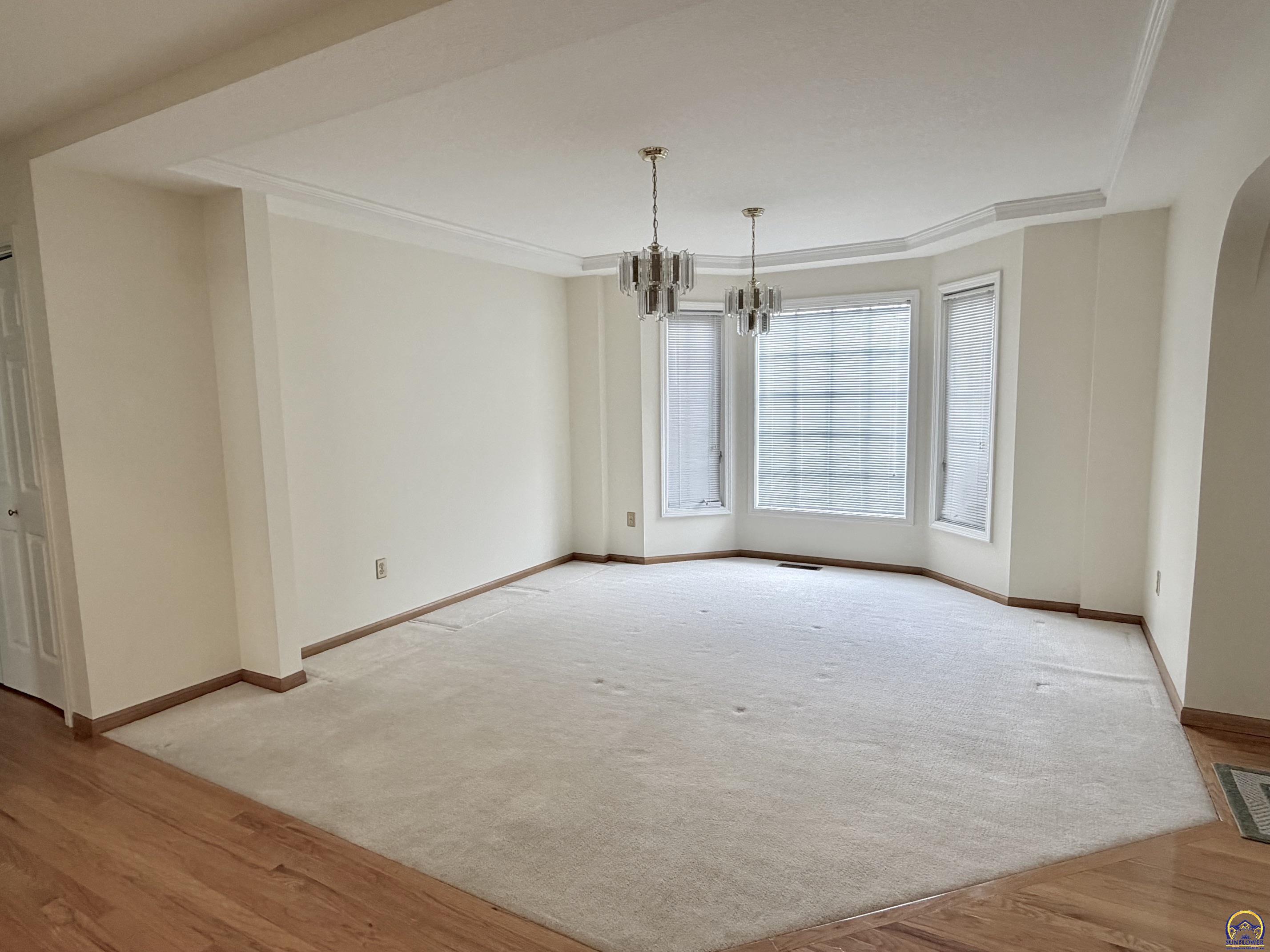 2027 Southwest West Trail Road Topeka, KS 66615 - Photo 11 of 56
