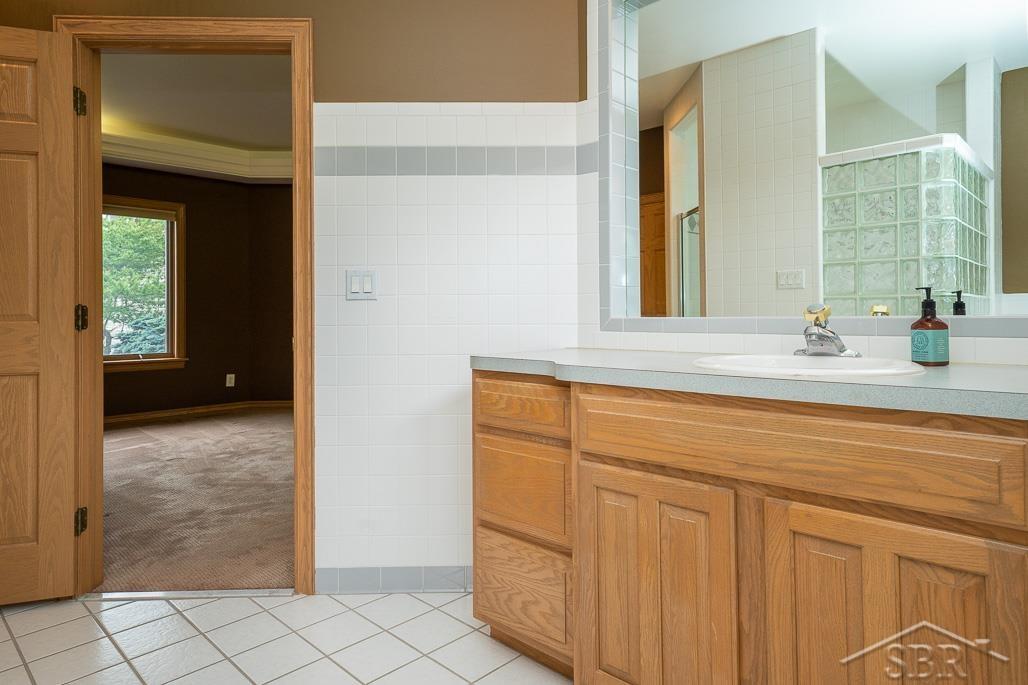 6400 Broughton Road St. Charles, MI 48655 - Photo 11 of 48 50043156-10.JPG