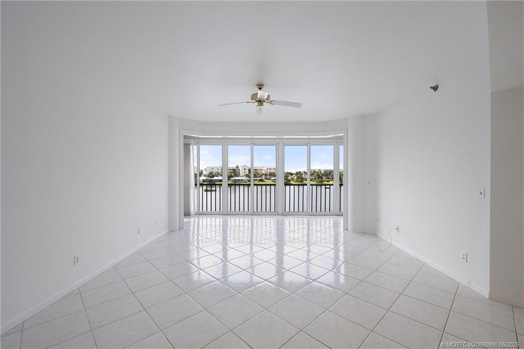 221 Northeast Plantation Road, Unit 303 Stuart, FL 34996 - Photo 8 of 43 Gallery Image 8